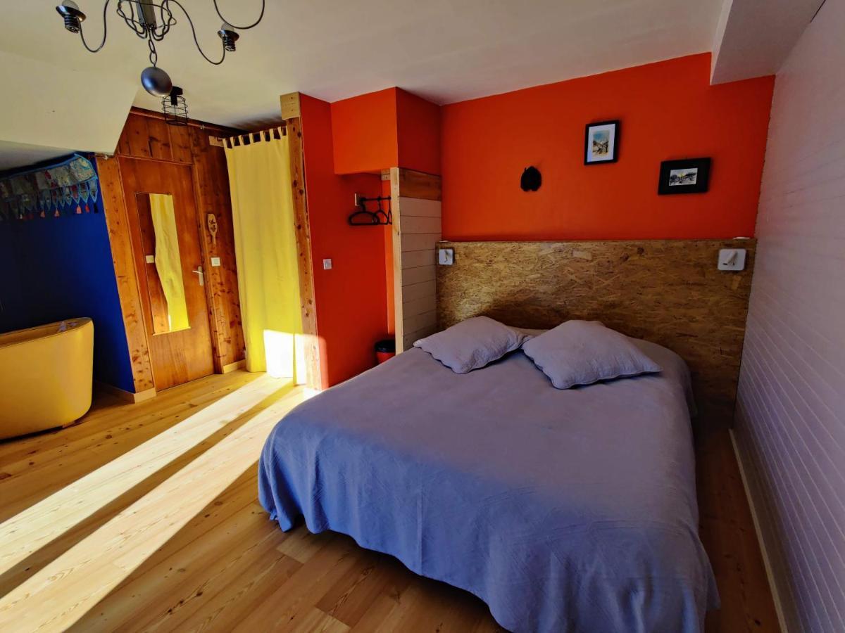 Chalet Ailleurs Appartement A Molines En Queyras Molines-en-Queyras Exterior foto