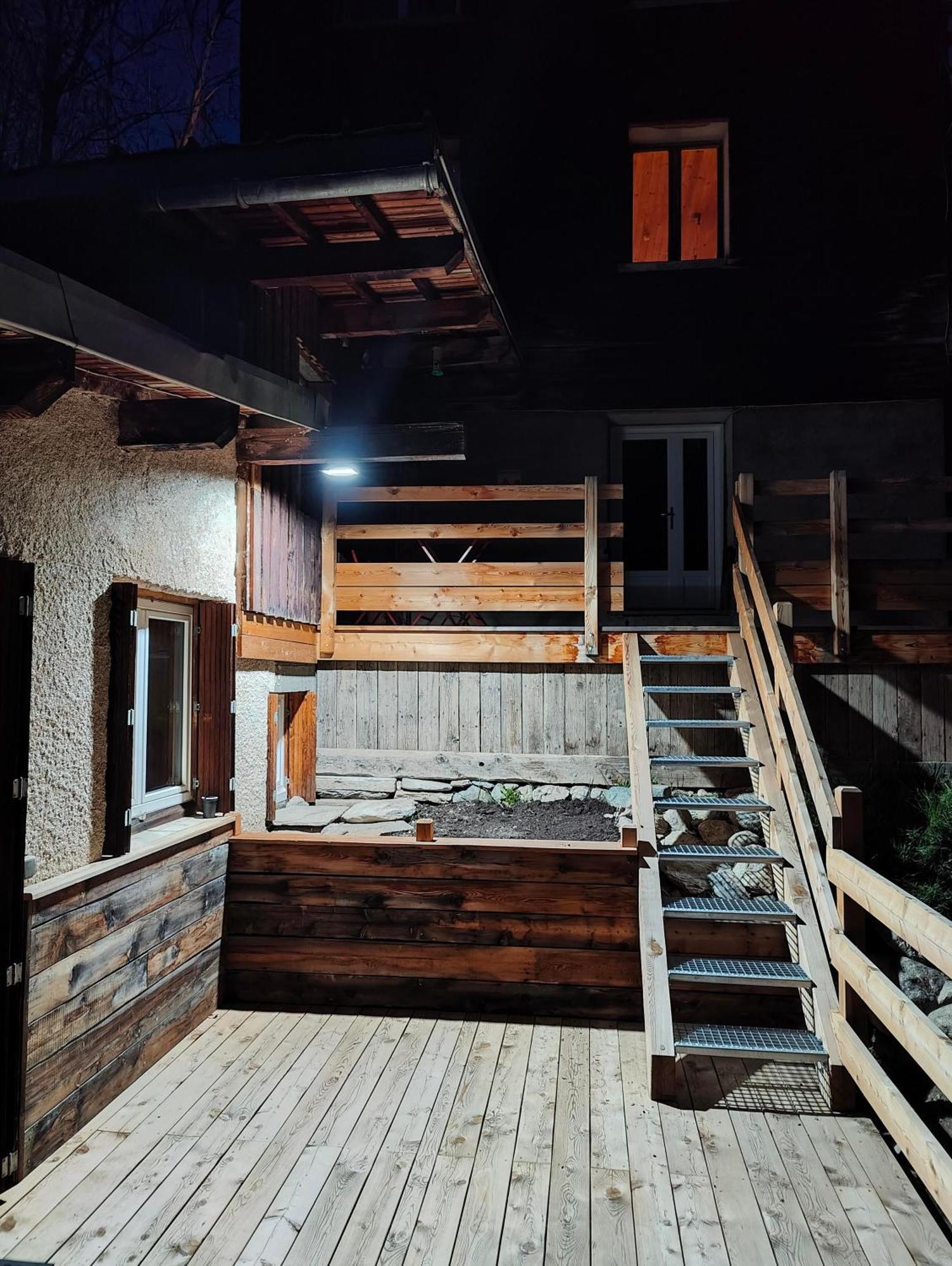 Chalet Ailleurs Appartement A Molines En Queyras Molines-en-Queyras Exterior foto